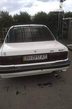 Седан Mitsubishi Galant 1990 в Беляевке