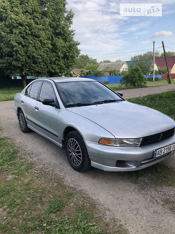 Mitsubishi Galant