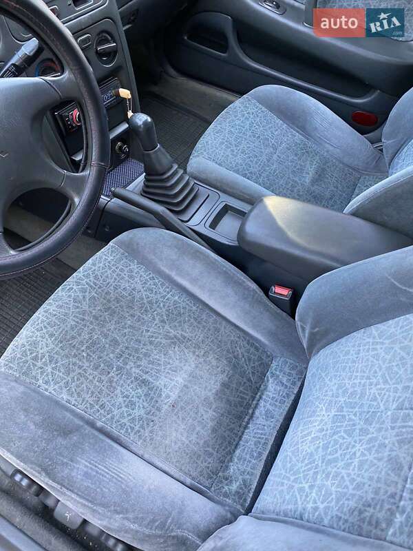 Хэтчбек Mitsubishi Galant 1994 в Одессе