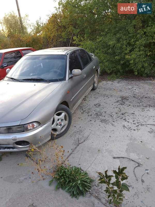 Седан Mitsubishi Galant 1993 в Теплодаре