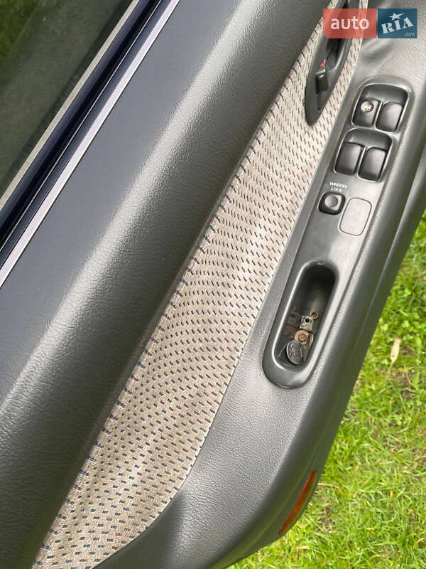 Седан Mitsubishi Galant 1995 в Одесі