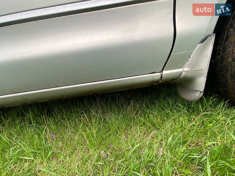 Седан Mitsubishi Galant 1995 в Одесі