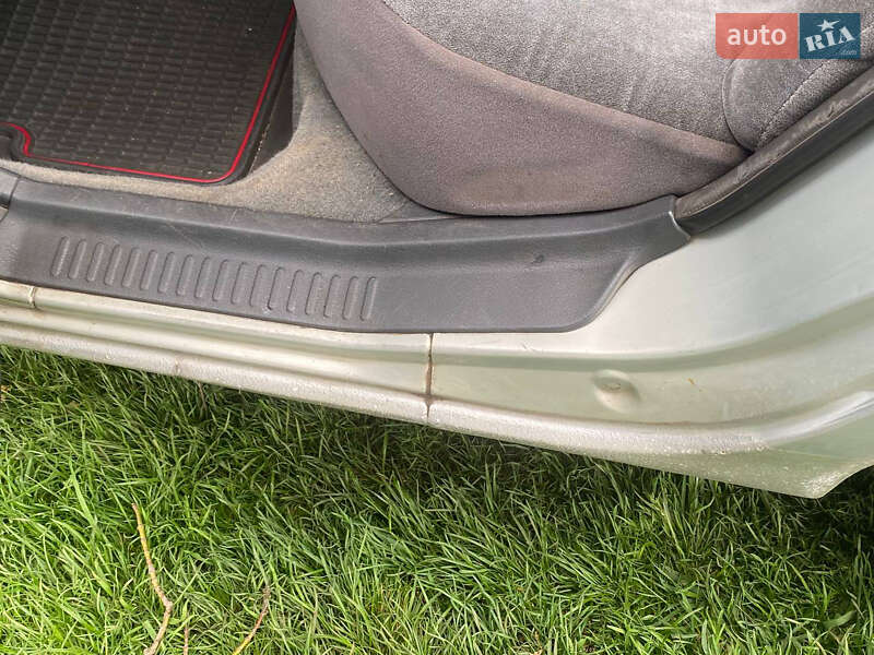 Седан Mitsubishi Galant 1995 в Одесі