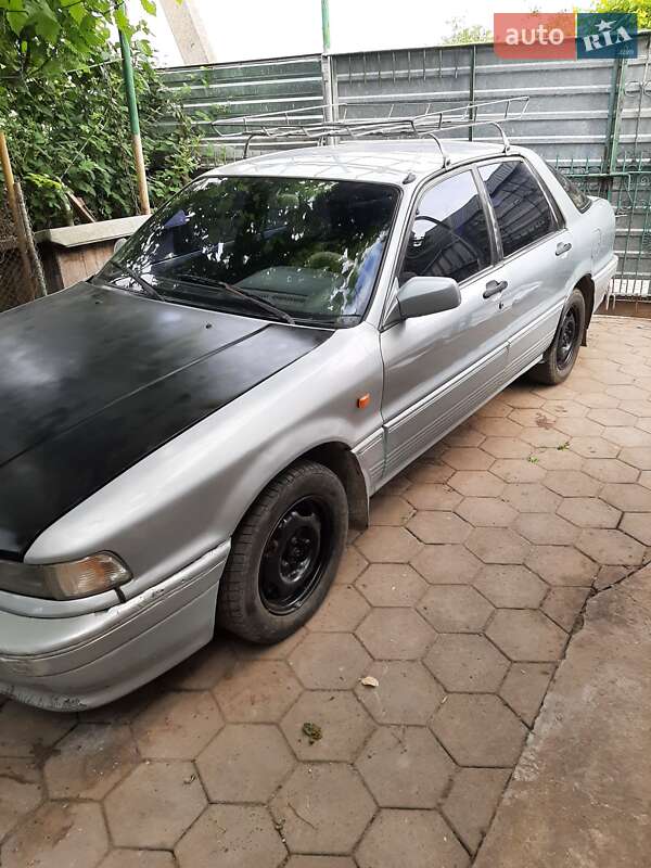 Лифтбек Mitsubishi Galant 1991 в Одессе