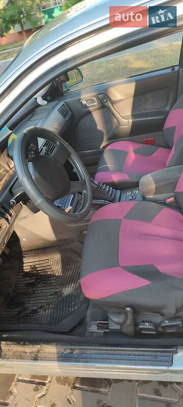 Лифтбек Mitsubishi Galant 1990 в Ладыжине