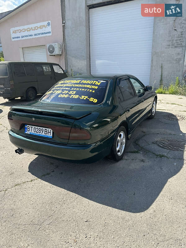 Седан Mitsubishi Galant 1996 в Херсоне