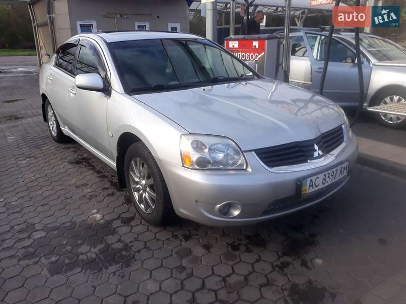 Седан Mitsubishi Galant 2007 в Луцке