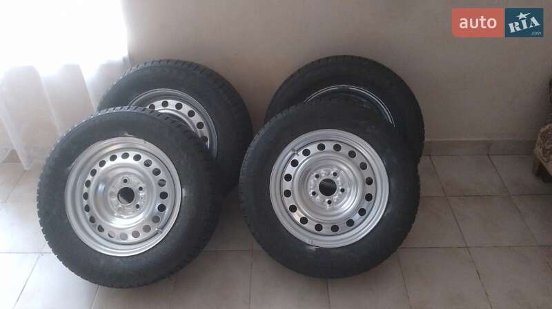 Седан Mitsubishi Galant 2010 в Киеве