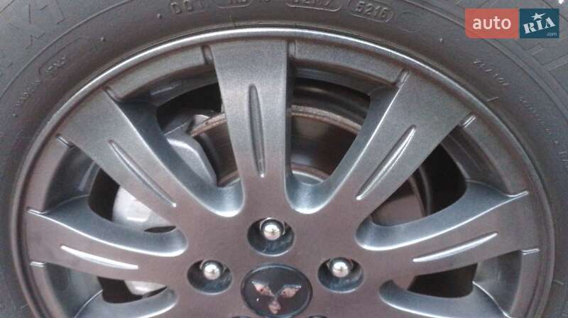 Седан Mitsubishi Galant 2010 в Киеве