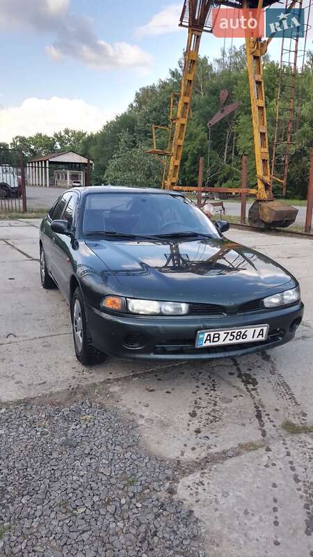 Седан Mitsubishi Galant 1994 в Виннице