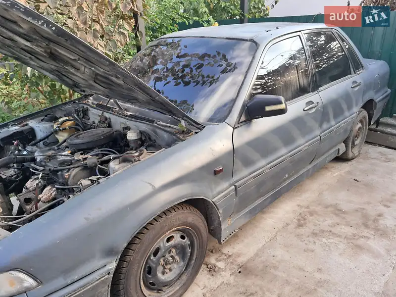 Mitsubishi Galant