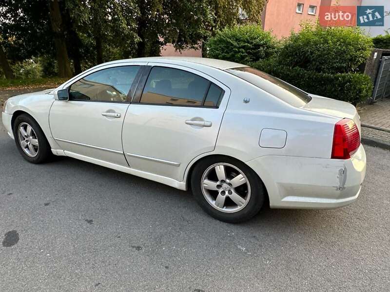 Седан Mitsubishi Galant 2004 в Миколаєві