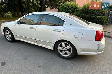 Седан Mitsubishi Galant 2004 в 