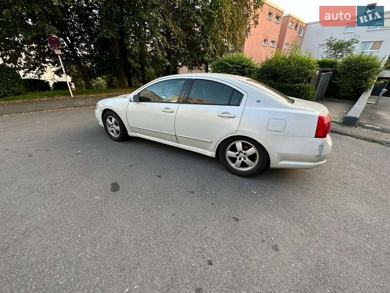 Седан Mitsubishi Galant 2004 в Миколаєві