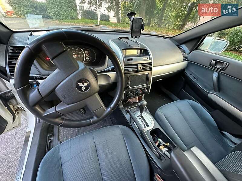 Седан Mitsubishi Galant 2004 в Миколаєві