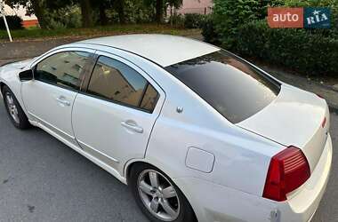 Седан Mitsubishi Galant 2004 в 