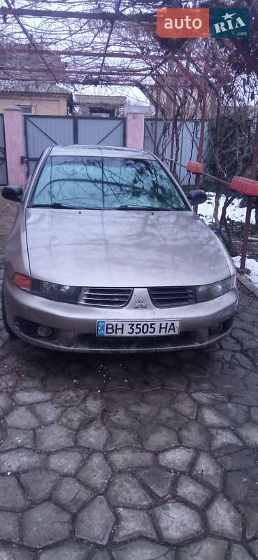 Седан Mitsubishi Galant 2002 в Измаиле