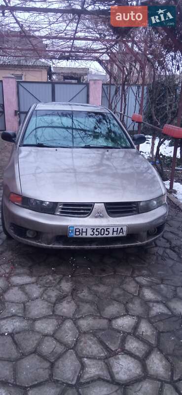 Mitsubishi Galant 2002