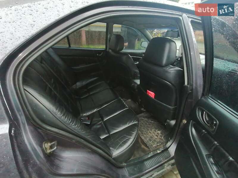 Седан Mitsubishi Galant 2000 в Львове