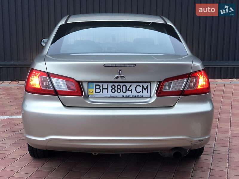 Седан Mitsubishi Galant 2009 в Одесі
