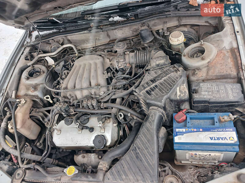 Седан Mitsubishi Galant 1997 в Виннице