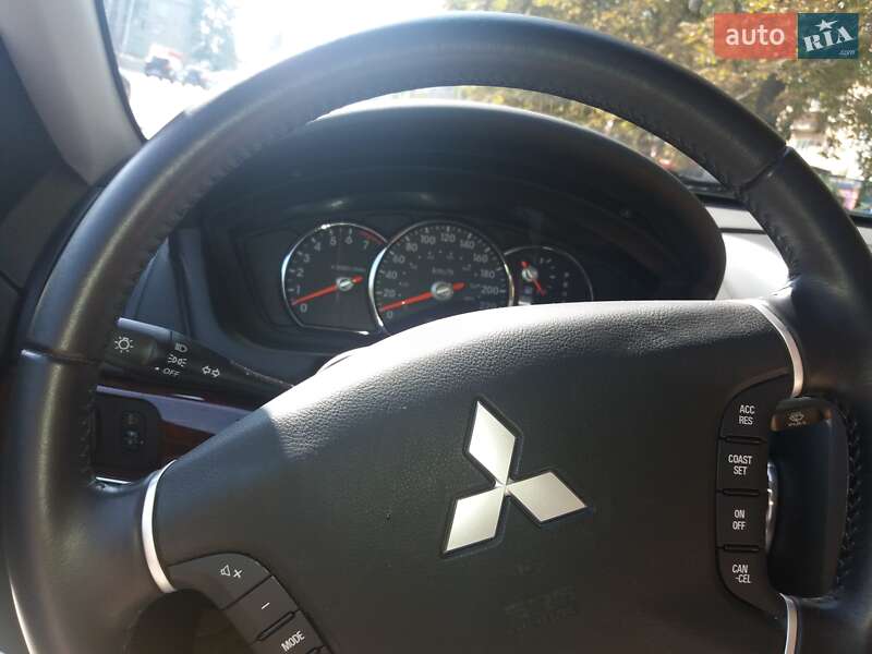 Седан Mitsubishi Galant 2008 в Києві