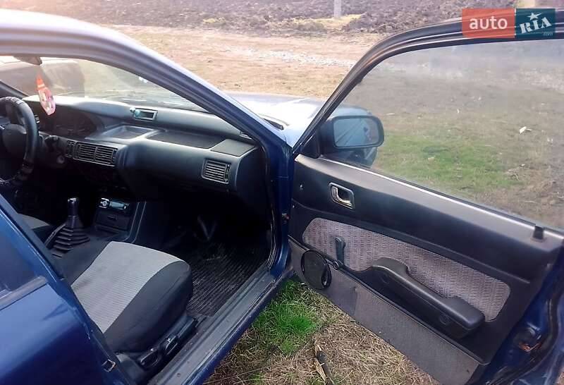 Седан Mitsubishi Galant 1988 в Овидиополе