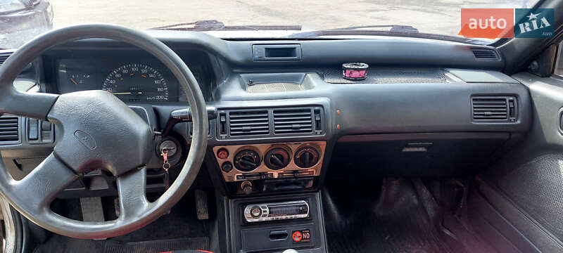 Лифтбек Mitsubishi Galant 1990 в Одессе фото 2 Лифтбек Mitsubishi Galant 1990 в Одессе