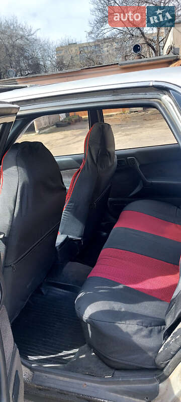 Лифтбек Mitsubishi Galant 1990 в Одессе фото 4 Лифтбек Mitsubishi Galant 1990 в Одессе