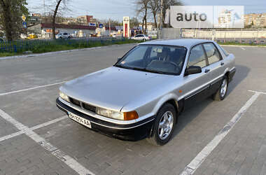 Ліфтбек Mitsubishi Galant 1989 в Одесі