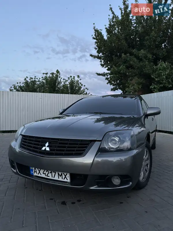 Mitsubishi Galant
