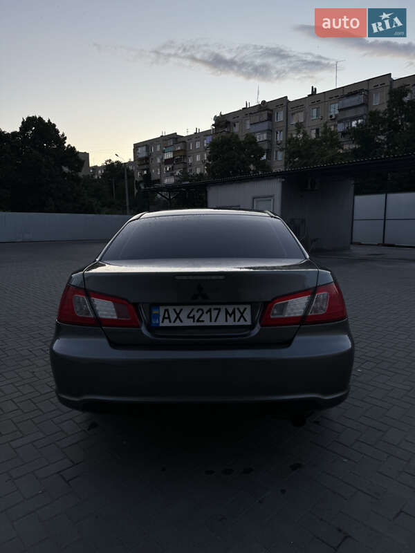 Седан Mitsubishi Galant 2008 в Никополе
