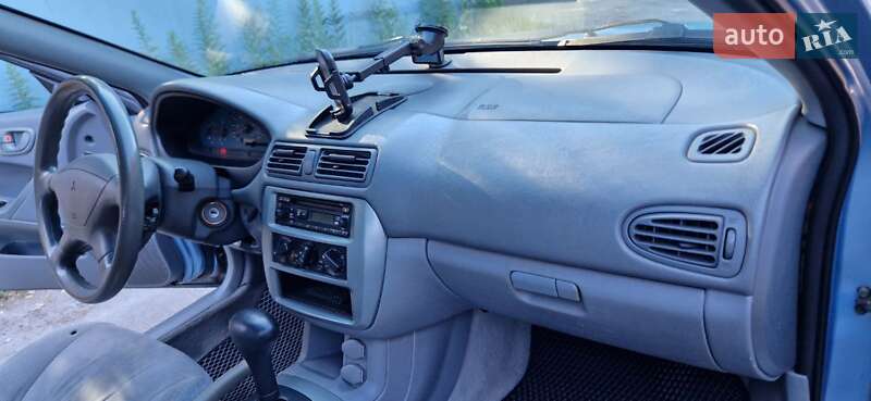 Седан Mitsubishi Galant 2003 в Полтаве