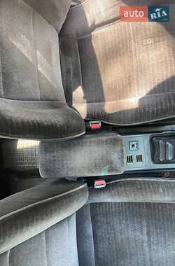 Седан Mitsubishi Galant 1992 в Киеве