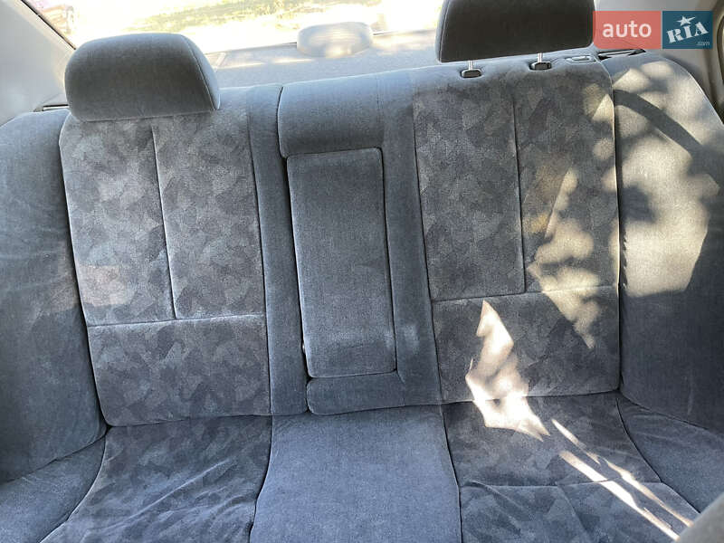 Седан Mitsubishi Galant 1997 в Измаиле