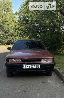 Седан Mitsubishi Galant 1989 в Конотопе