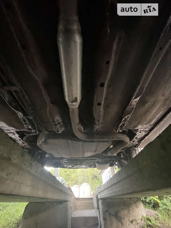 Седан Mitsubishi Galant 1998 в Львове