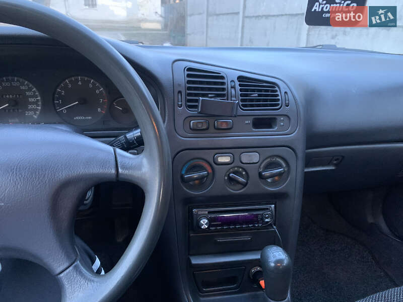 Лифтбек Mitsubishi Galant 1993 в Харькове