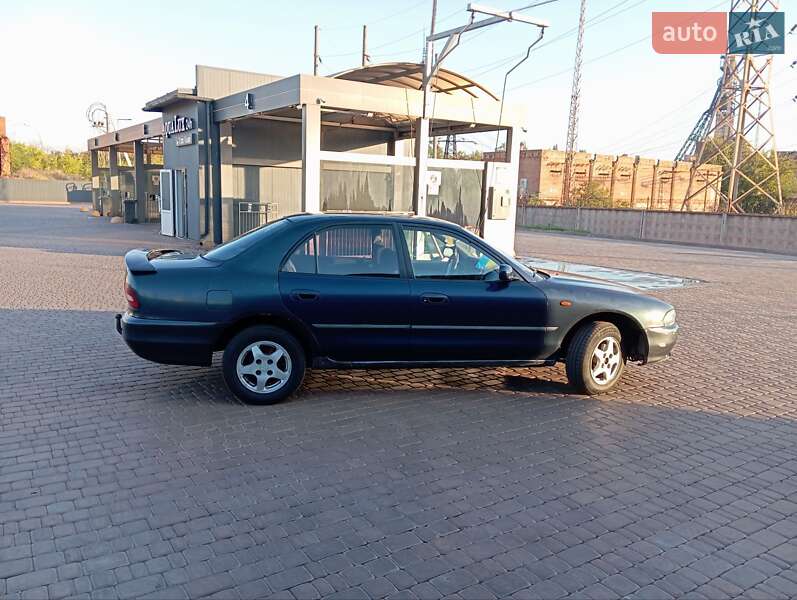 Седан Mitsubishi Galant 1993 в Кривом Роге