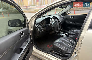 Седан Mitsubishi Galant 2007 в Киеве