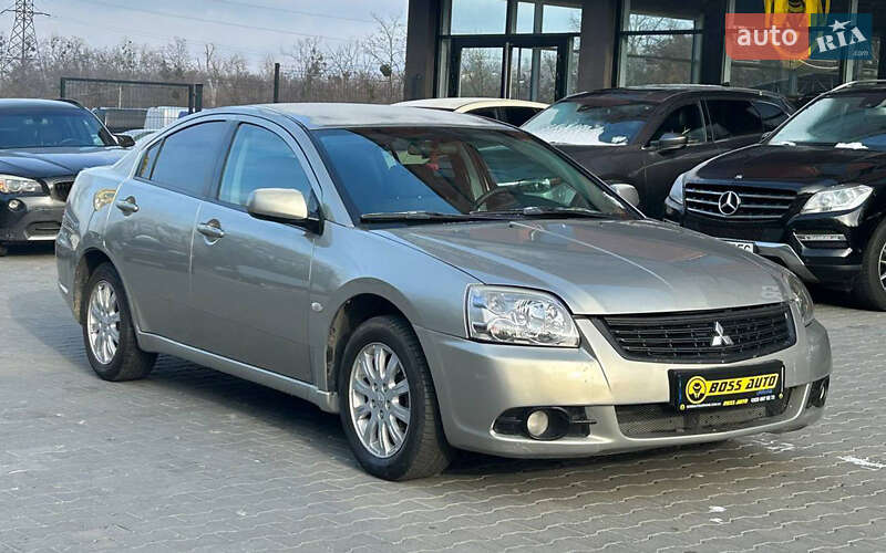 Седан Mitsubishi Galant 2008 в Чернівцях