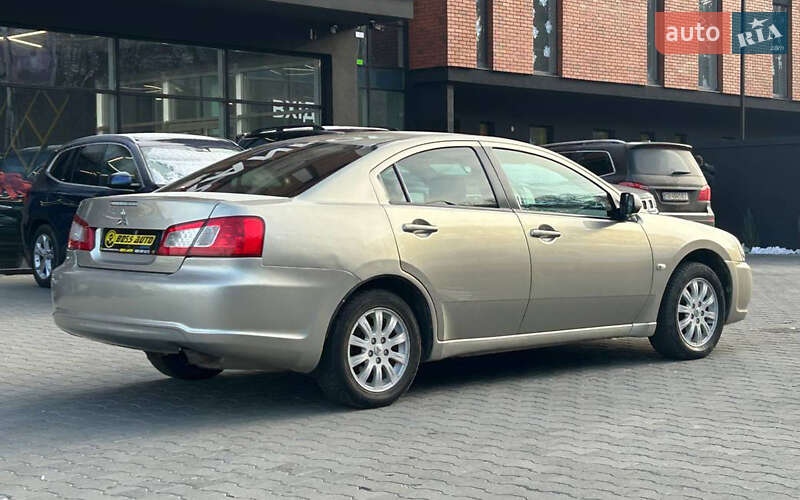 Седан Mitsubishi Galant 2008 в Черновцах