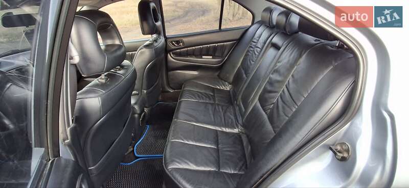 Седан Mitsubishi Galant 2002 в Лубнах