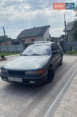 Седан Mitsubishi Galant 1990 в Ивано-Франковске