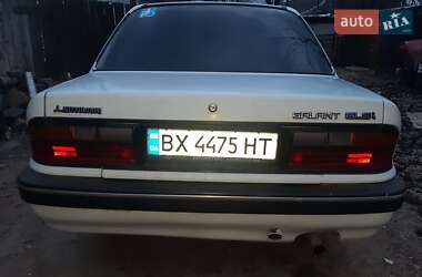 Седан Mitsubishi Galant 1990 в Киеве