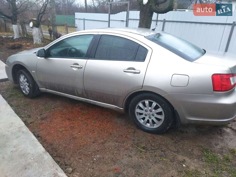 Седан Mitsubishi Galant 2008 в Лубнах