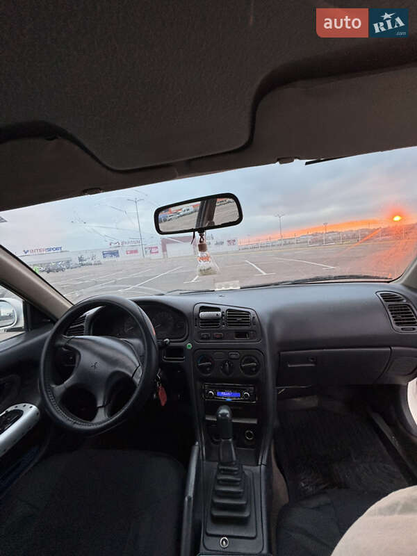 Седан Mitsubishi Galant 1993 в Одесі