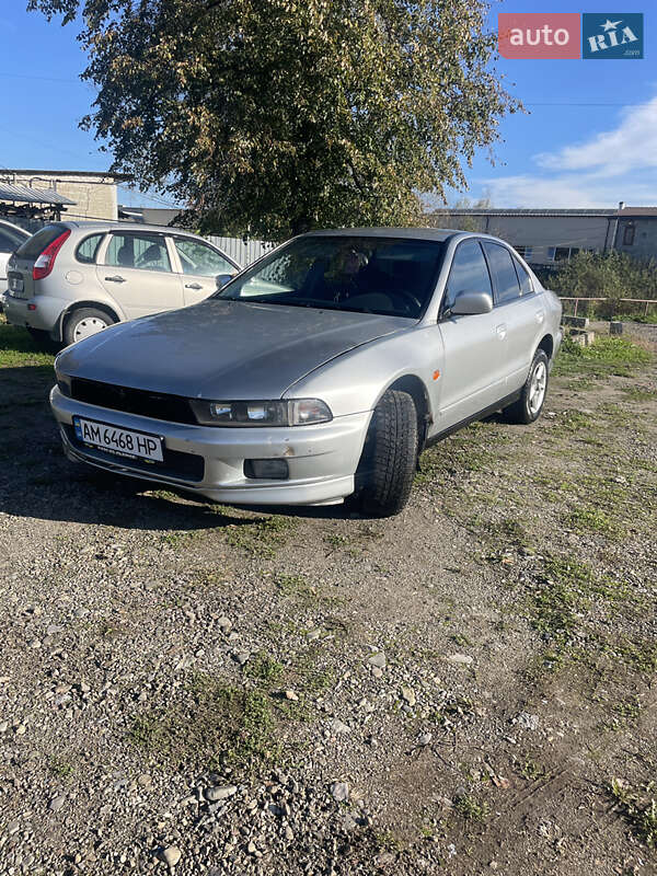 Седан Mitsubishi Galant 1997 в Жидачові