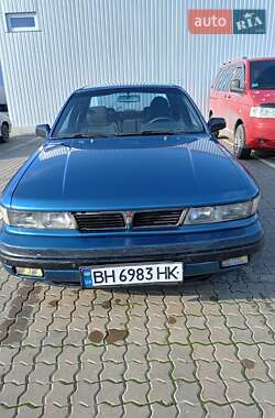 Седан Mitsubishi Galant 1990 в Подольске