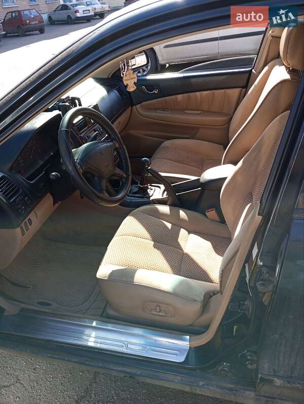 Седан Mitsubishi Galant 1997 в Доброславе